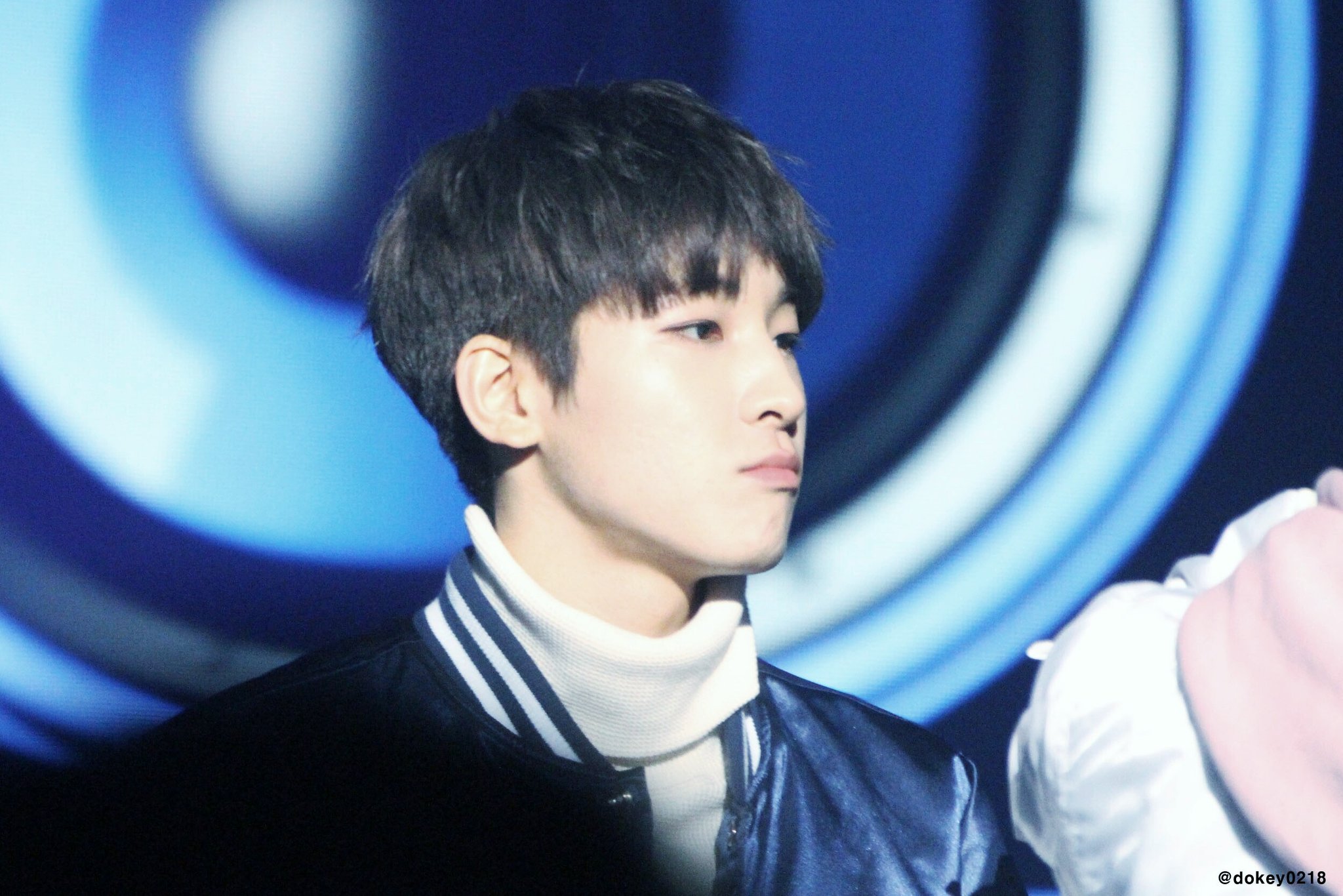 CWCyw0cUwAAxoIV.jpg:orig