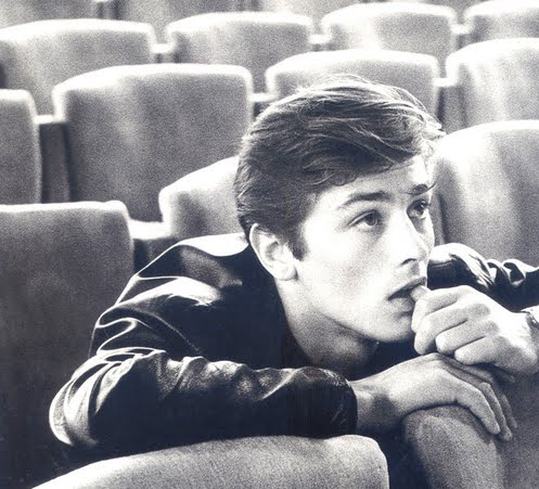 _ComplexHeart's tweet photo. alain delon ha sido el hombre más hermoso de todos los tiempos de la fas de la tierra https://t.co/eQmM26eKBo