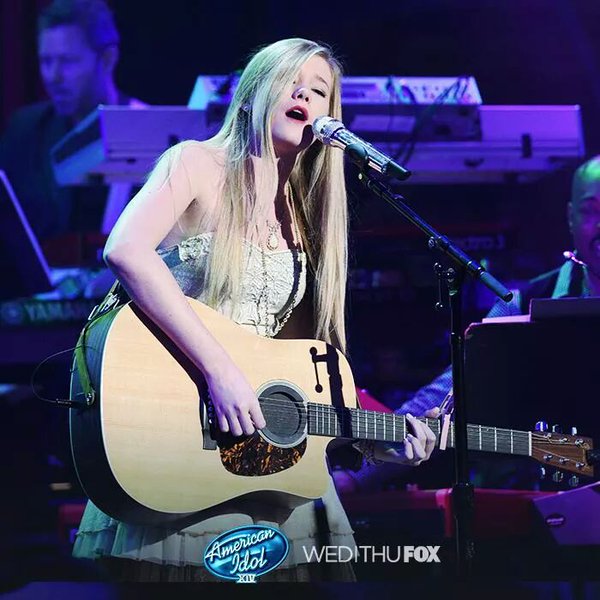 MusicF211's tweet photo. Brace Yourselves ! Emily Brooke is coming .... Back !
#BrookePack #BackInPack #ComeBackKid https://t.co/OJkgMklBLr