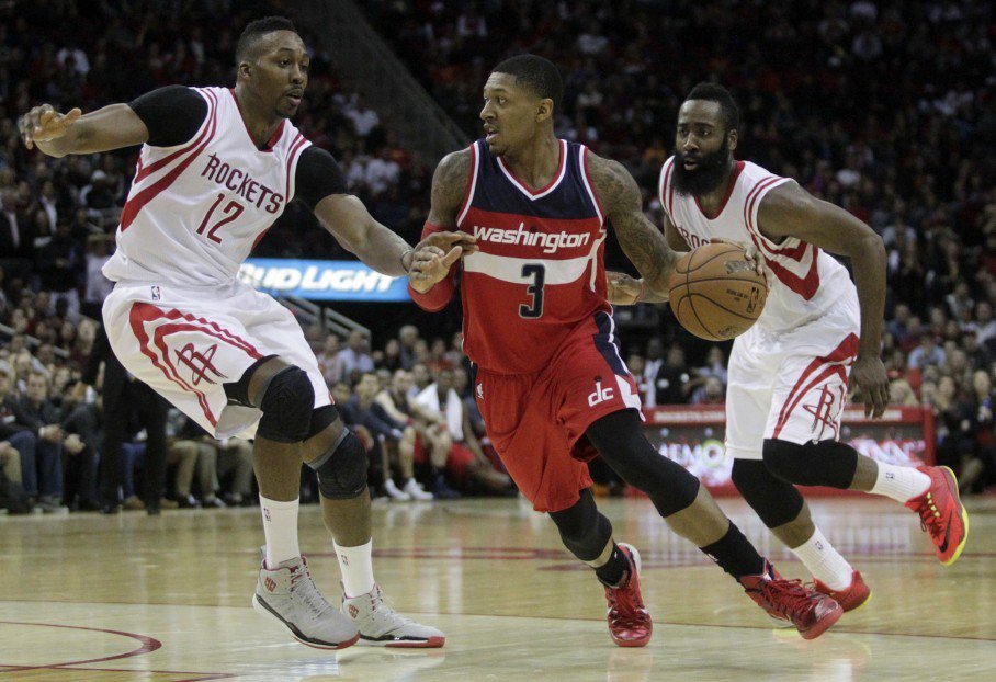 PostSports's tweet photo. Bradley Beal is out for at least two weeks with another leg injury. https://t.co/ZU4POChS9Q https://t.co/amEdXU53u1