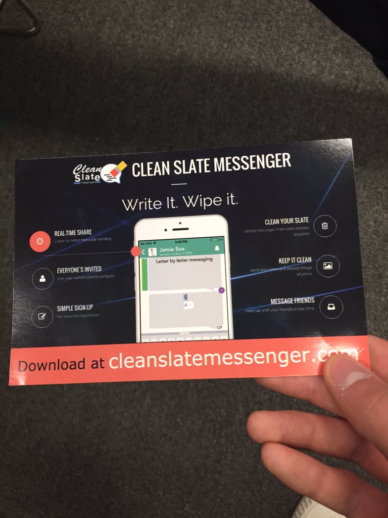 ChicagoKnights's tweet photo. Thank you @RachelHarsley stopping by @LevelUPChgo and sharing your story with us! #CleanSlateMessenger #HourOfCode https://t.co/9liI8dFbN9