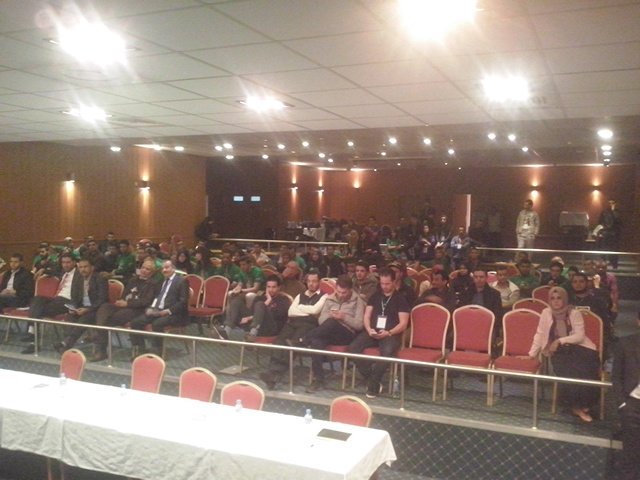 SWAnnaba's tweet photo. The crowd can't wait for the announcements. *drums* #swannaba #startupweekend #annaba #Dz https://t.co/FUjpsWrzSr