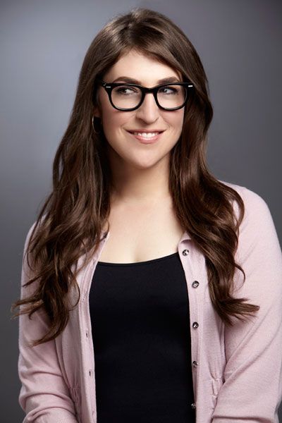 Muchas felicidades a Mayim Bialik que aunque no lo aparente hoy cumple 40 años!
Happy birthday  