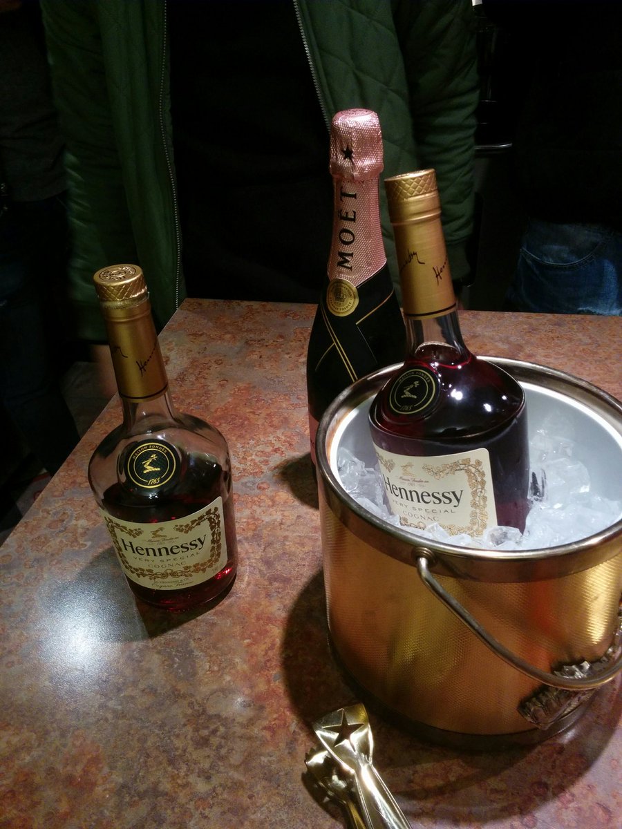 MCALLY1's tweet photo. Last night was lit https://t.co/BkxTErGK7s