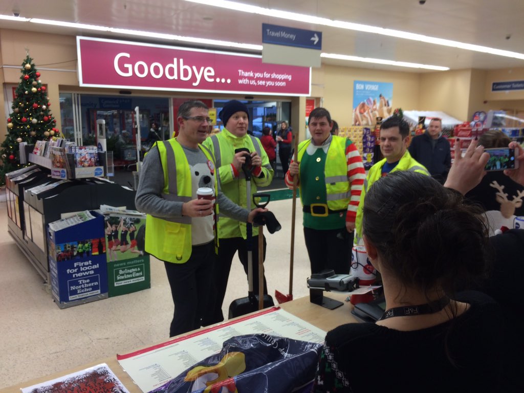 community2248's tweet photo. It's beginning to look a lot like Christmas!⛄️🎄🎅🏻 @jasoncking72 @Tesco_North @Catterick2248 @TescoMedia https://t.co/uZ2DYvJxhp