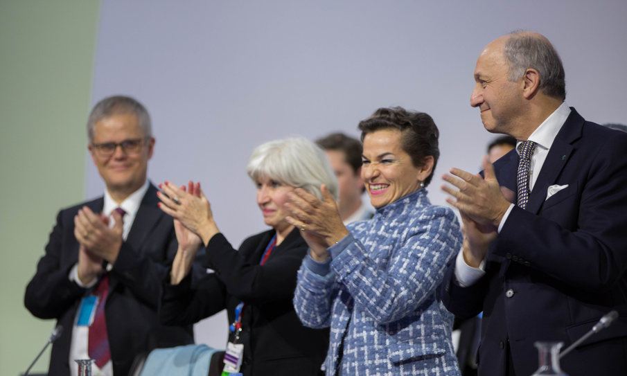 So happy we now have an ambitious, fair and inclusive #ParisAgreement bit.ly/ParisText #COP21