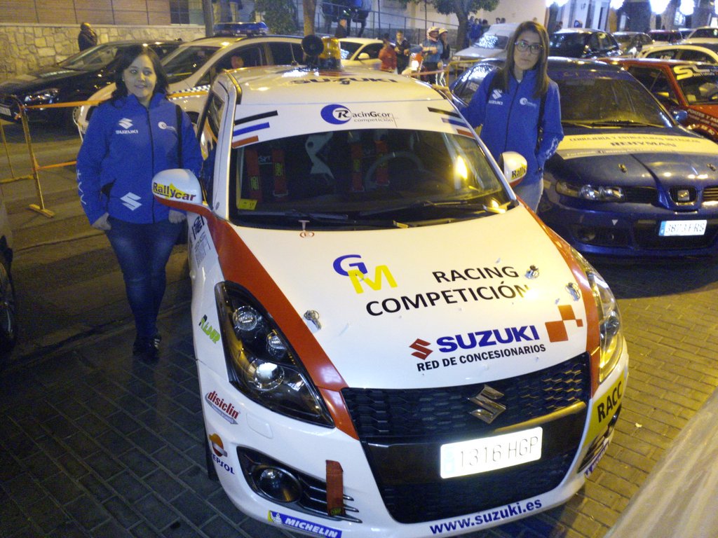 Cabello3Ce's tweet photo. Dejamos el Suzuki en el parque cerrado. Todo preparado! Mañana de coche 0 #vamos https://t.co/fjNLEMdobq