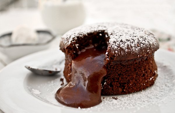 CouleurCroix's tweet photo. Votre homme du match #ETGSB29 est le fondant au chocolat https://t.co/mHRWVOcmdo https://t.co/zsssumRkXZ