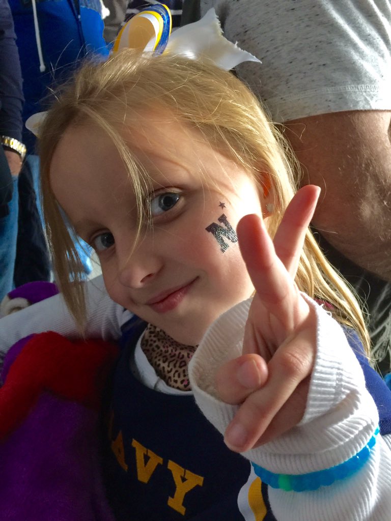 HeatherDiAngelo's tweet photo. #Army_Navy_Game https://t.co/hT5dlu8KsI
