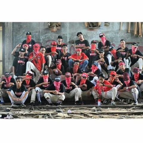 BorneoBloodzStruggleGangs