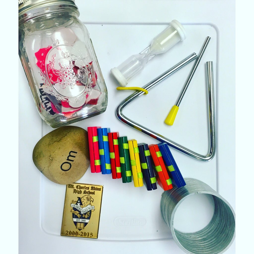 miss_msharris's tweet photo. #AkinsSEL #talkingpieces and such for daily #circles. Fun is an important part of learning! https://t.co/RS0YtttnY8