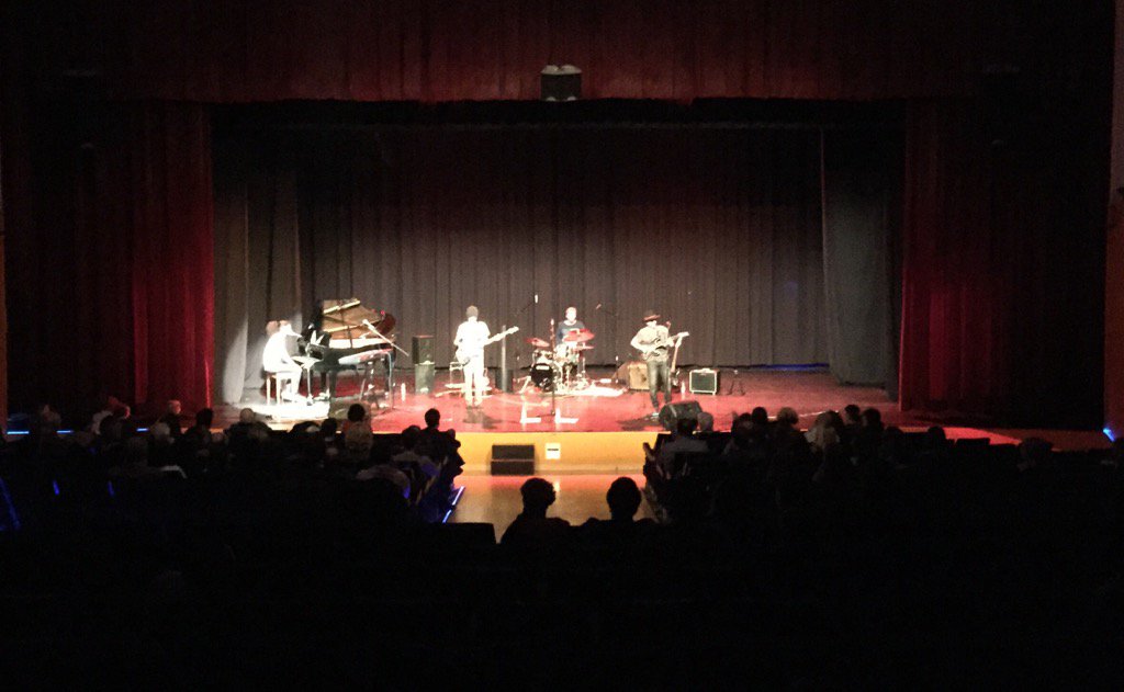 MyFirstGigEsp's tweet image. @GSubversion #rockandchange gran concierto de presentacion!