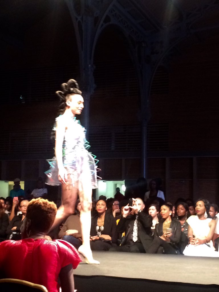 InspireAfrika's tweet photo. La créatrice Élise Müller a gagné le cncrs des jeunes créateurs #ethnotendance fashion week Bxls #BlackFashionWeek https://t.co/IrtXWPSAeB