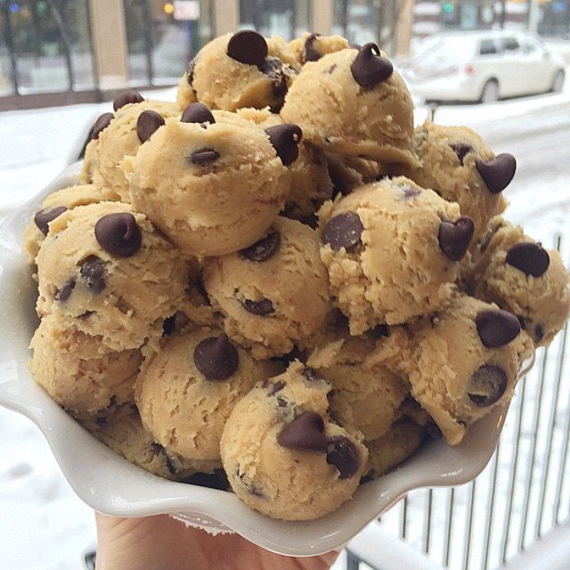 recipebookx's tweet photo. The snow is gone, but the cookie dough never ends https://t.co/782MEXINIT