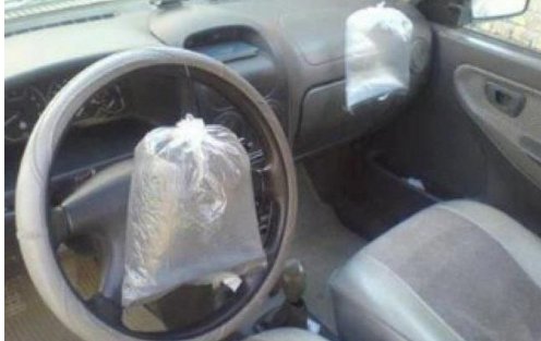 Criminal_istica's tweet photo. Airbag nivel: alta crotera
#SeguridadVial
#EducacionVial
#HumorVial https://t.co/NwF9w58LKa