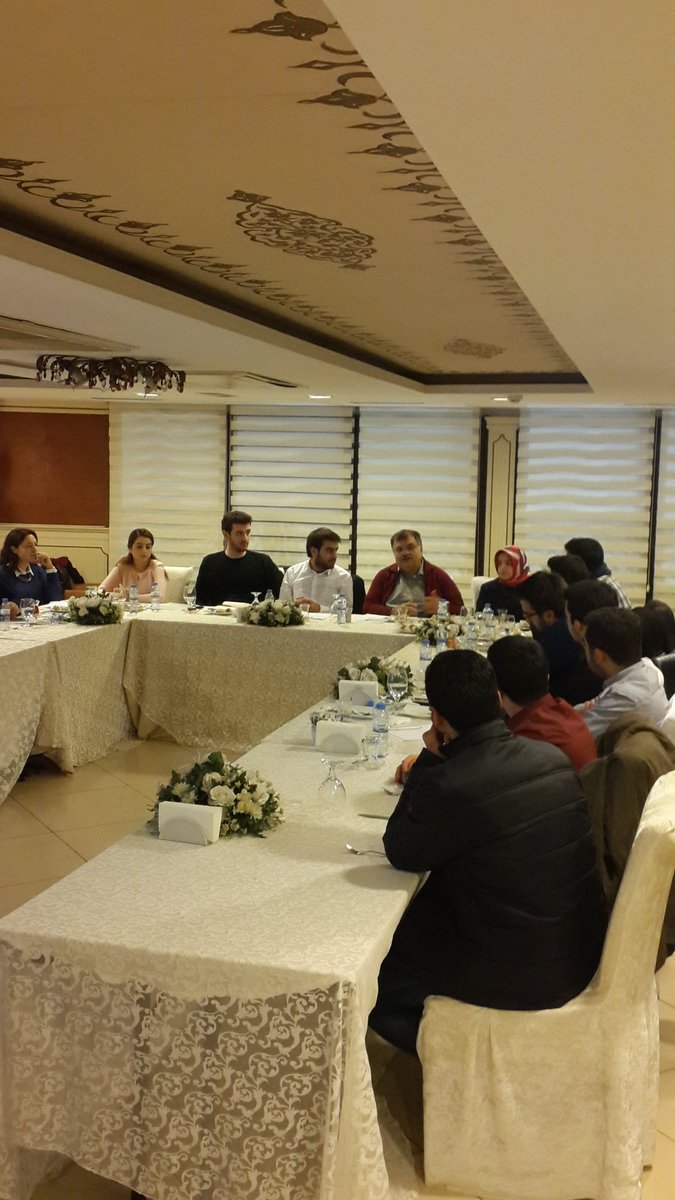 Saygıdeğer Hocamız Erol ERDOĞAN'ın katılımıyla  "Türkiye'de Kültür Sanat Politikaları" konusunu irdeledik <a href="/OrtakSoz/">Erol Erdoğan</a>