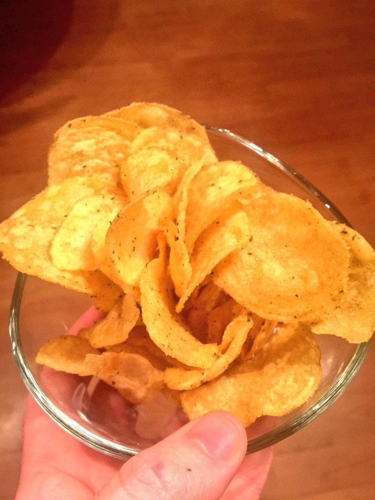CMwalsh's tweet photo. One of the Newest & Best #Christmas staples from @Keoghsfarm #keoghscrispmas π
π»πβ #Keoghs #XmasMustHave https://t.co/cCO1dQEkYK