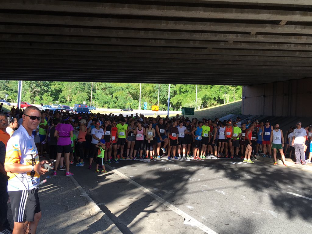 MaribelFontan's tweet photo. A punto de comenzar 5k Milagros de Vida. Hospital La Conceoción San Germán https://t.co/ci3esKCaFF