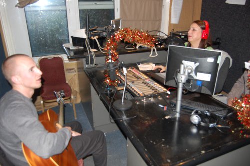 ALLFM's tweet photo. on #LiveMusicDay Jason Hooper is in the studio playing live on Tracy's show.This is the penultimate show so tune in https://t.co/ySn278Qsf9