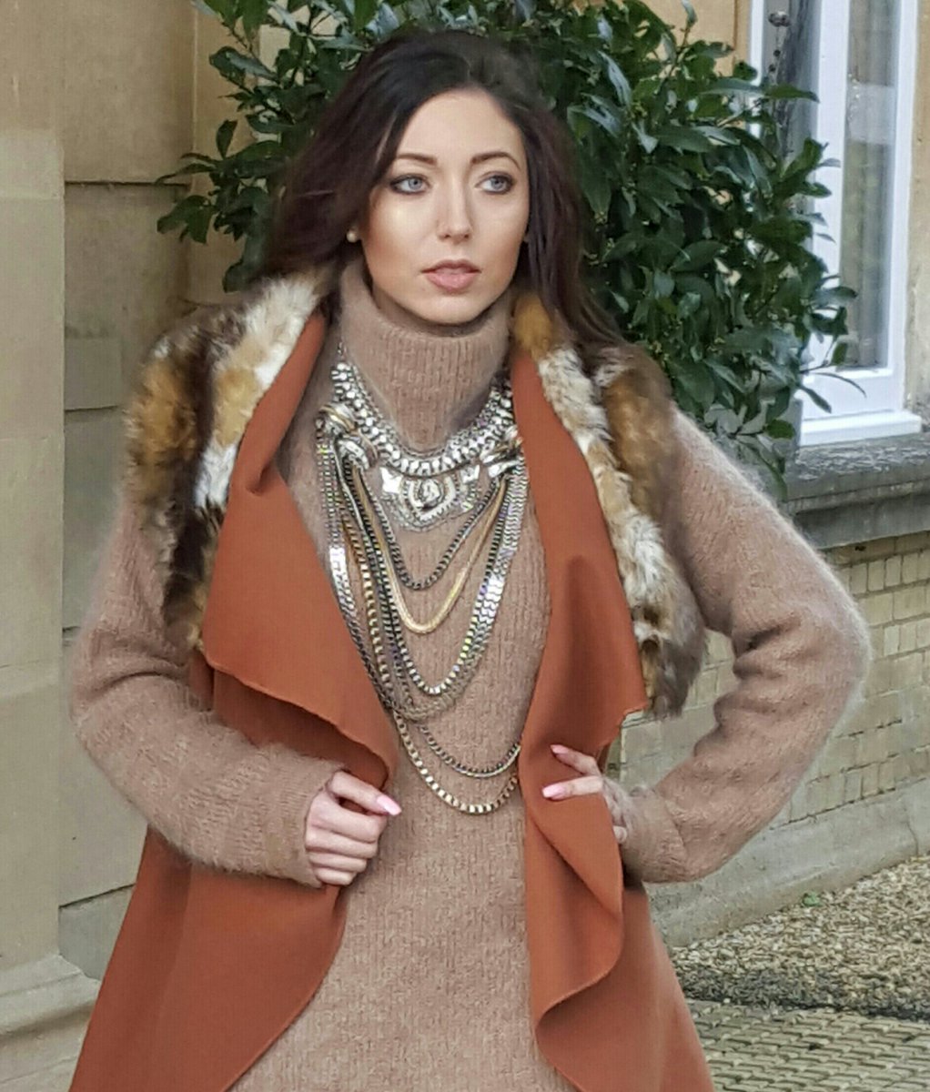 Sarrido_'s tweet photo. Cleopatra multi layer necklace..Sarrido.com..Website launching soon. #Confident #beautiful #glamsense #fashion #cute https://t.co/5OdC3jFHlH