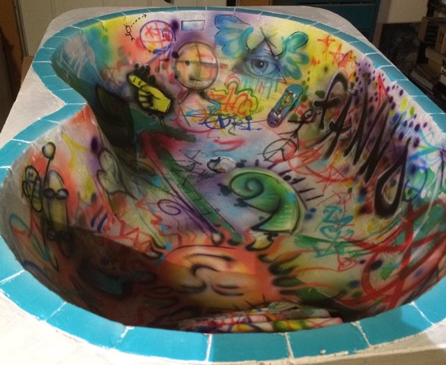 Fingersk8's tweet photo. We make #fingerboard obstacles inspired by Legendary Skate Spots! Famous Palm Springs dug out pool. https://t.co/2TQGD6Hgat