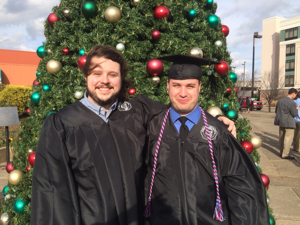 RyanGWilson's tweet photo. Con'grad'ulations to all @muartanddesign 2015 graduates! (only able to find two of the group after the ceremony). https://t.co/KhWuw0g0t6