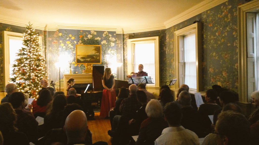 MorrisJumel's tweet photo. Full house for #MJM250's annual holiday concert, although it feels like April outside! @RPechefsky @welltunedwords https://t.co/uNjRGwin1b