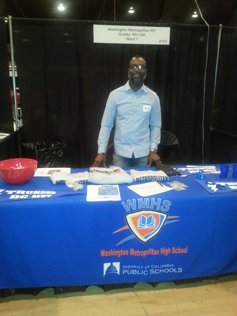 i_AmMyBrand's tweet photo. @dcpublicschools WASH MET Principal @RinaldoMurray ★ Work Hard ★ Get Smarter ★ Make A Difference #EdFEST15 #DCPS https://t.co/scdr6kDczU