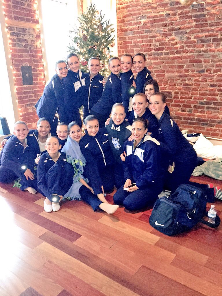 ValorDanceTeam's tweet photo. Your valor poms made finals!!!!! Be at the coliseum at 8:45!!!! https://t.co/pEmD14d9QZ