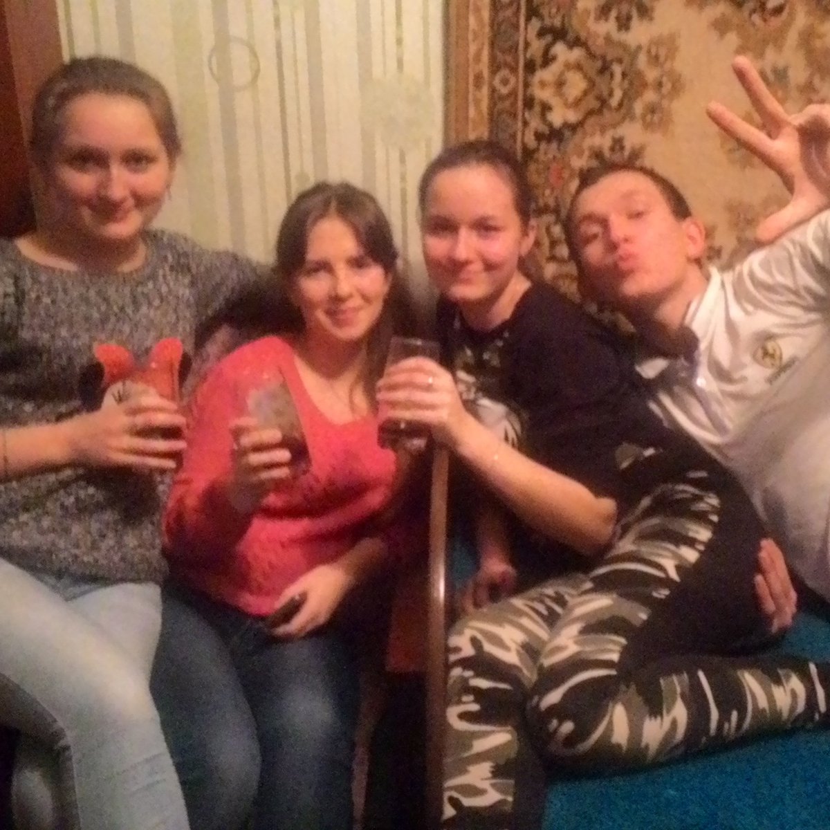 Dasha_Buranova's tweet photo. Мои хорошие. 😘😘😘😘 https://t.co/Slp9I24dMC
