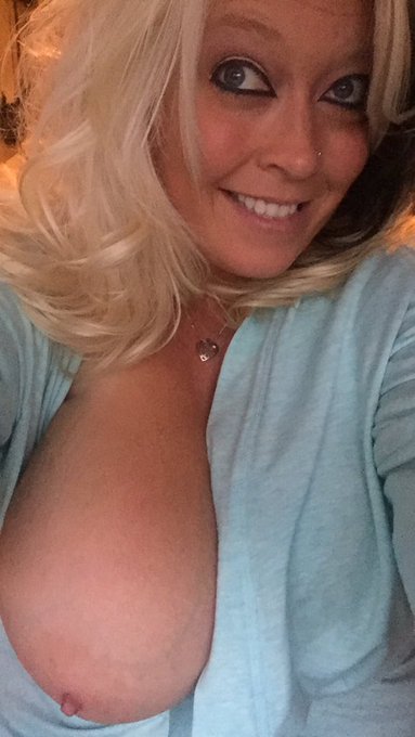 Such a NAWWTY girl . #nipslip #bbw #savannahphair #hugeboobs https://t.co/v6v8wjAriq<a href="/tag/nipslip"class="tags">#nipslip</a><a href="/tag/bbw"class="tags">#bbw</a><a href="/tag/savannahphair"class="tags">#savannahphair</a><a href="/tag/hugeboobs"class="tags"><span>#hugeboobs</span></a>