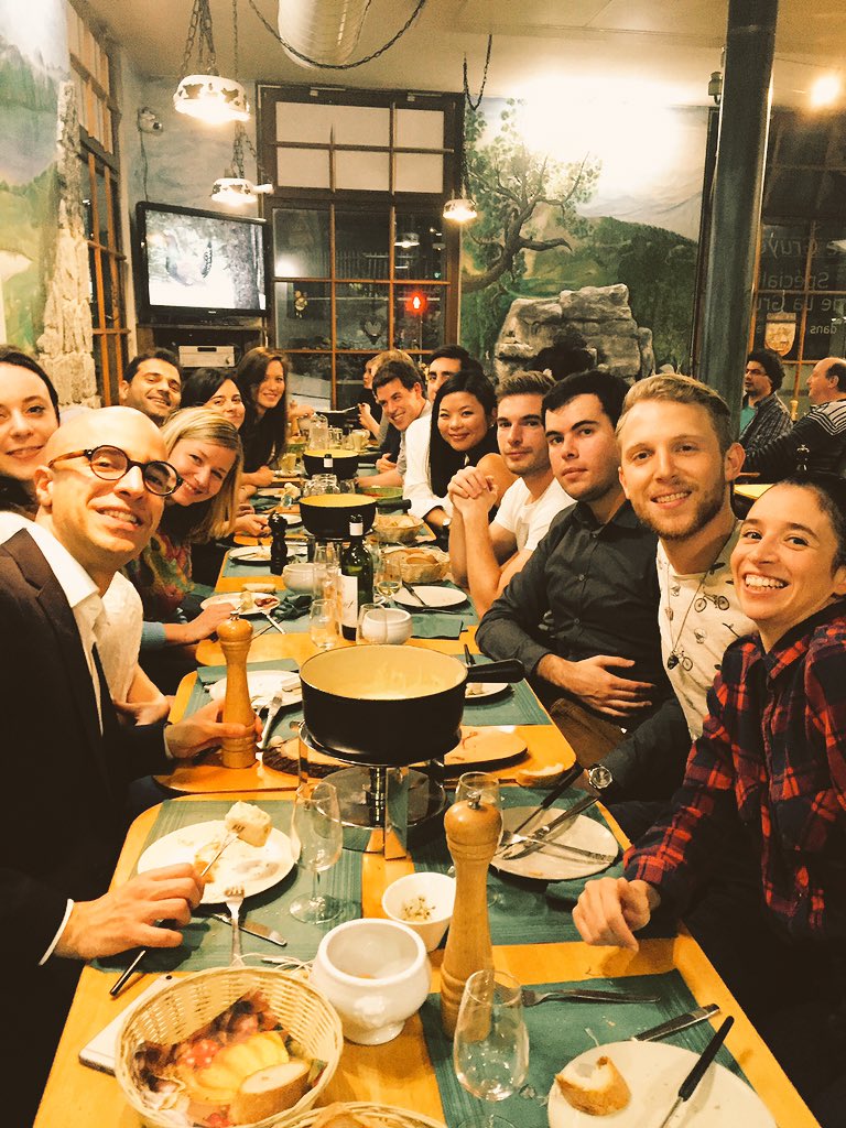 MaxPioBro's tweet photo. Christmas dinner with the HP YEN Geneva #workatHP π https://t.co/3zx2YqDw2B