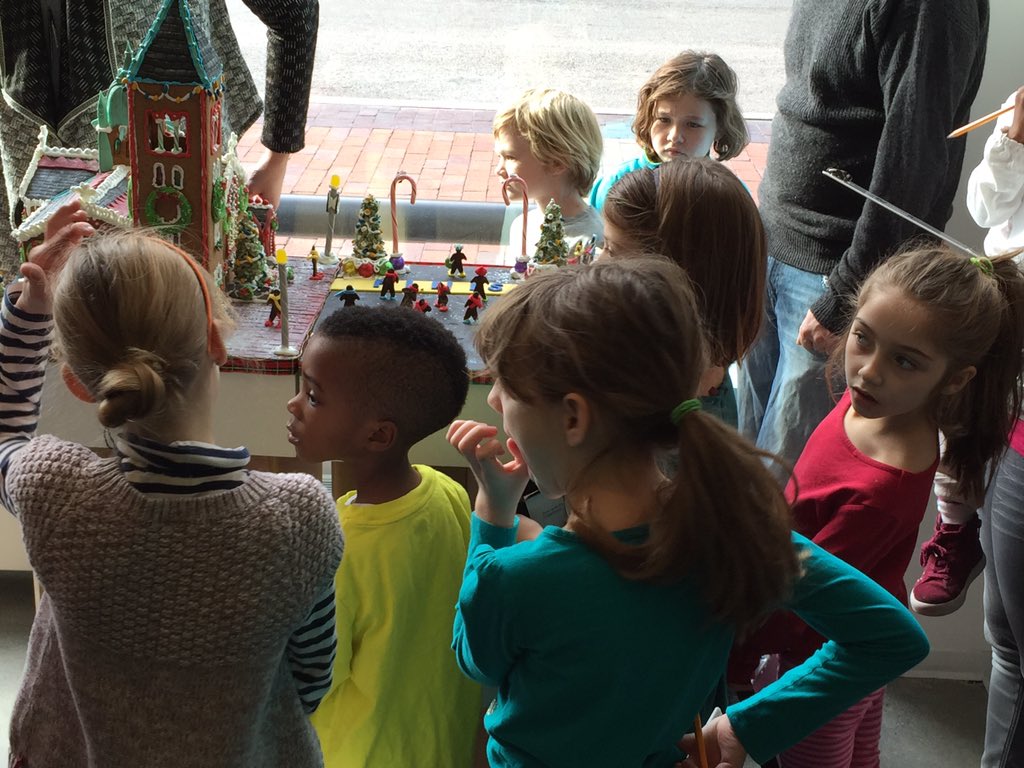 cdrcboston's tweet photo. Scenes from Family Design Day, #CDRCgingerbread edition. Thanks @Arrowstreet @connorarch @LearningByDesMA @BSAAIA https://t.co/Q3mEWrFtRo