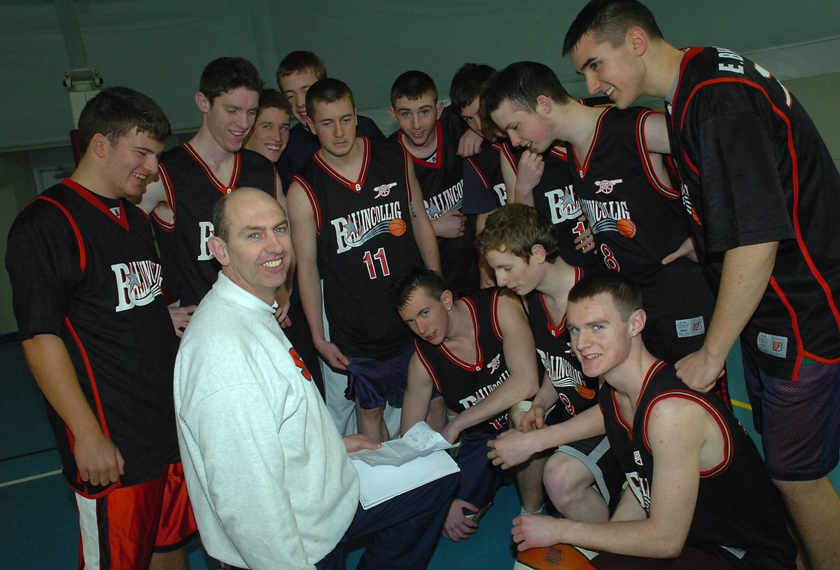 EamonnMurphy19's tweet photo. Came across this @BallincolligB shot. @francisosull @Dansull14 @ciaransully still putting it in coaching underage. https://t.co/0aCPmiXsYu