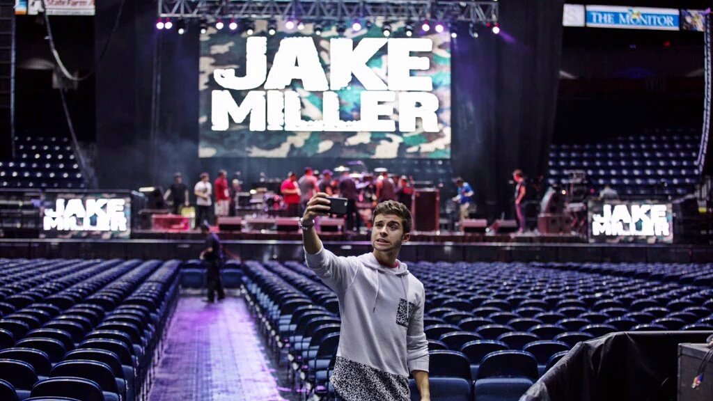 JakeMillerCF's tweet photo. Turn me on! https://t.co/aiBlHqniJF