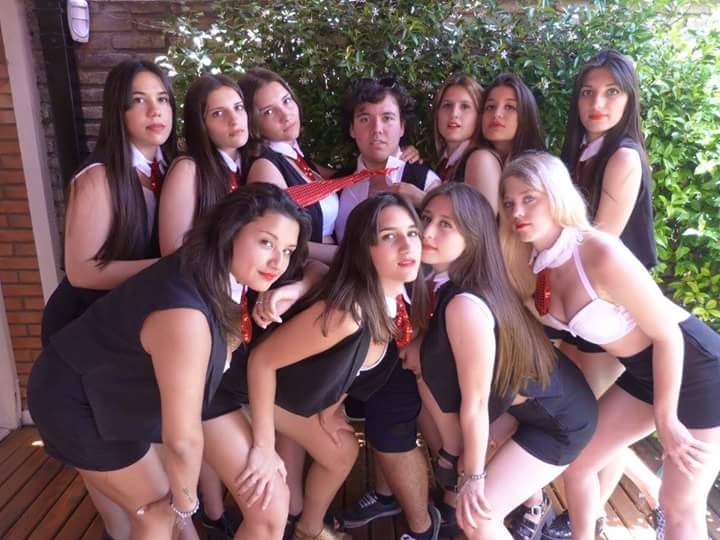 TModernos2015's tweet photo. Las cachorras de @AndyMorelli https://t.co/o9UQ6VseNb