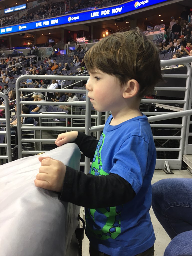 coogsy's tweet photo. #HoyaFans @GeorgetownHoops @georgetownhoyas https://t.co/nMUuTmJPm6