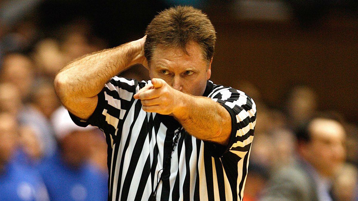 MikeSorenson1's tweet photo. Tyler Schmitz takes a charge! https://t.co/7x8FvQCgM9 #teamplayer #Cougars #makingthingshappen #TPC4 #unselfish https://t.co/jd0ESBbqwp