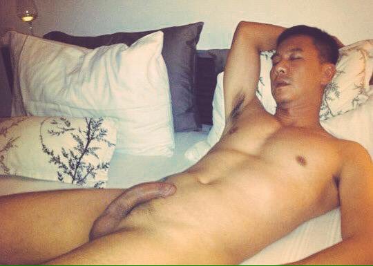 om_bisex's tweet photo. Om faisal kelelahan #Selfie_Kontol https://t.co/W28rj9LCwd