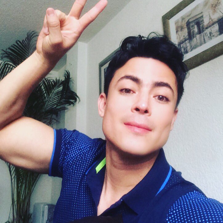 eddyveramx's tweet image. Hoy toca #teleton2015 #conduccion #AleidaNuñez #lamanzanaprohibida #rp #tostonmusic #edgarmarin #style #jarochostyle