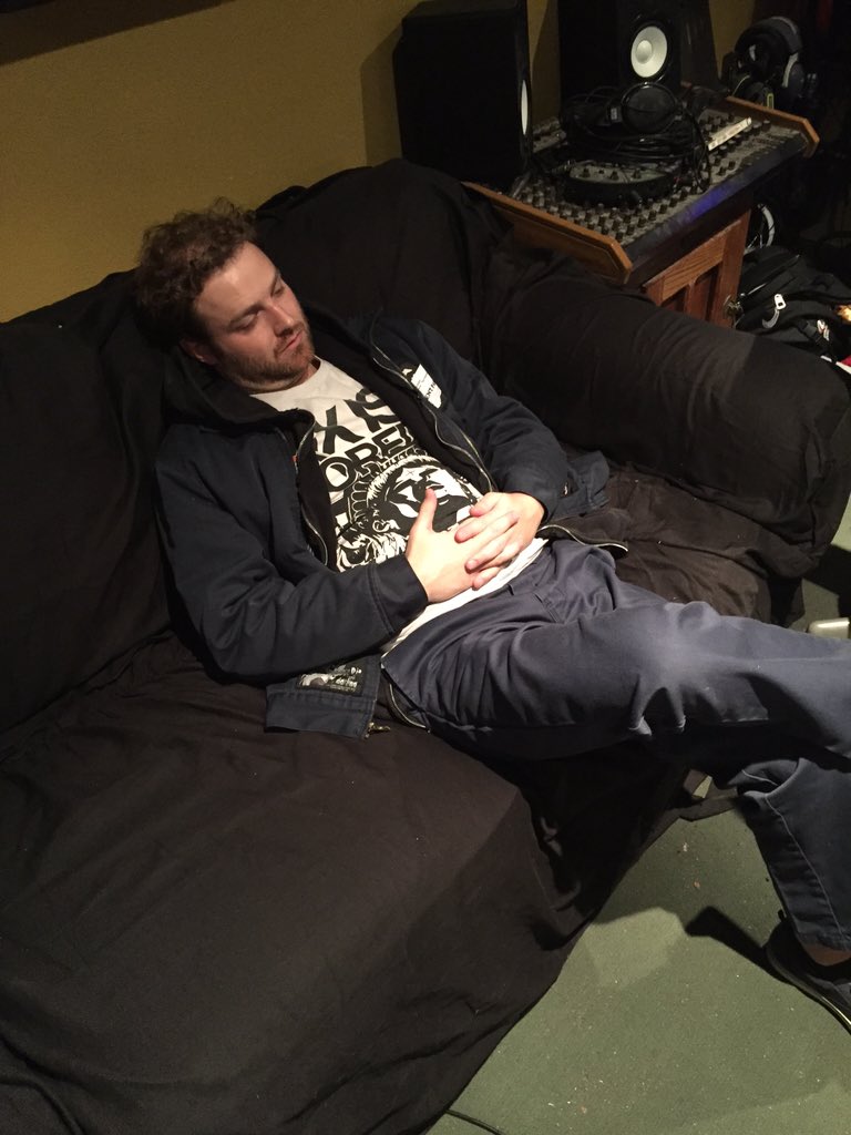 decadeofstatues's tweet photo. Dan is in the ether... #decadeofstatues #newEPcoming2016 https://t.co/SQlxOML4uc