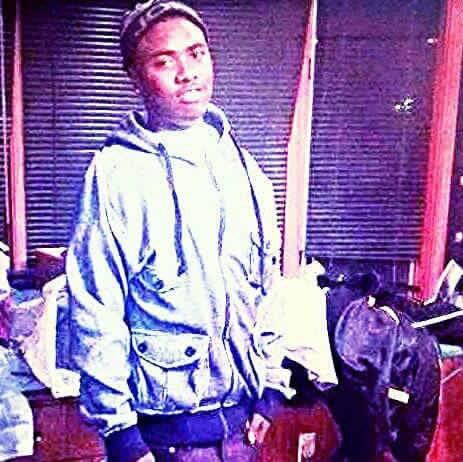 BluDiamondddd's tweet photo. I Can't Believe You Gone 😢💔. It Don't Seem True. My Heart Hurtin. This Hitting Me Hard 😞💔 #RestEasyQ👼🏾 https://t.co/Es9l2tSfN3