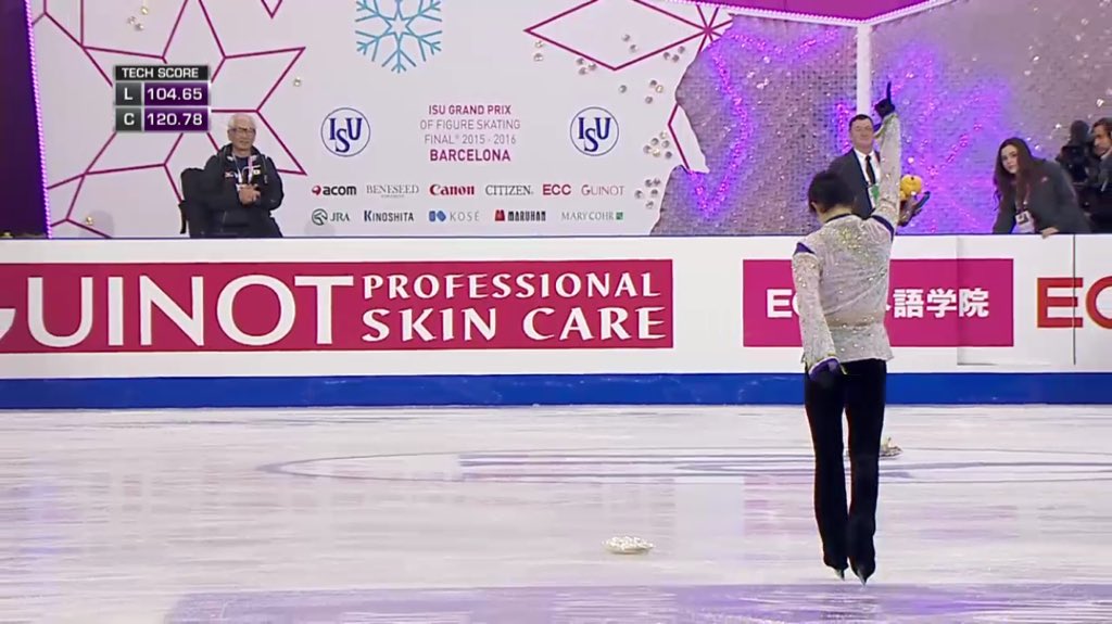 hanyuyuzurufeed's tweet photo. Yeah Yuzuru!! You are #1 again!! #GPFBarcelona #羽生結弦 #NextStopWorlds https://t.co/crVaPEzBUd