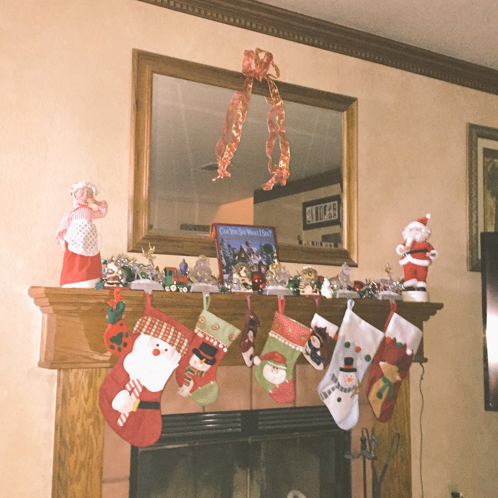 TaylorIsLife89's tweet photo. Christmas in the Stepp household 🎁☃❄️🎄 https://t.co/29JYHm50sy