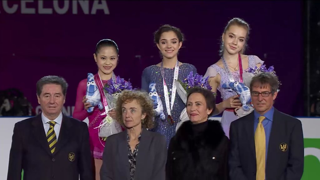 Senior - Final Grand Prix 2015/2016-2   - Страница 2 CWDlDVYUYAASgSJ