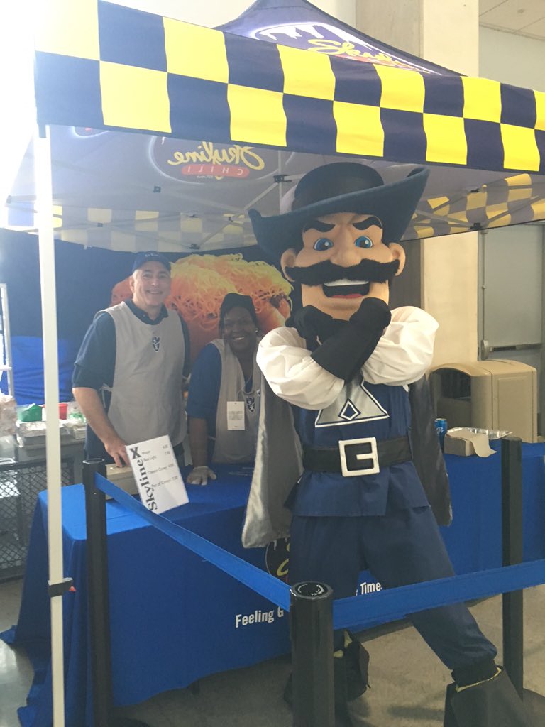 XUConcessions's tweet image. WE READY!!! ⚔ @XavierUniv @Skyline_Chili  #CrosstownShootout