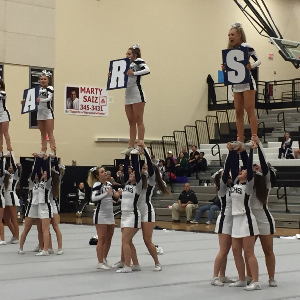 LCHS_Bears's tweet photo. Cheerleading has a great performance at Metro. Well done ladies. Results to follow. https://t.co/yvslSozLHU
