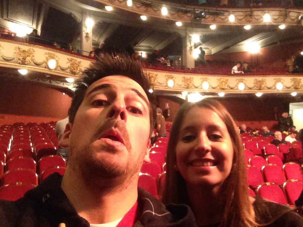 manuelvilla22's tweet photo. Un poco de risas en @traslarisa club de la comedia! https://t.co/cDsMotdmJP