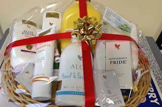 fatblastagenius's tweet photo. Living a Healthy Life Is A Choice. Keep away JUNKS this Xms. Order for Any of Our HEALTHY Hampers Call 08037864925. https://t.co/RHpTrnU5b4