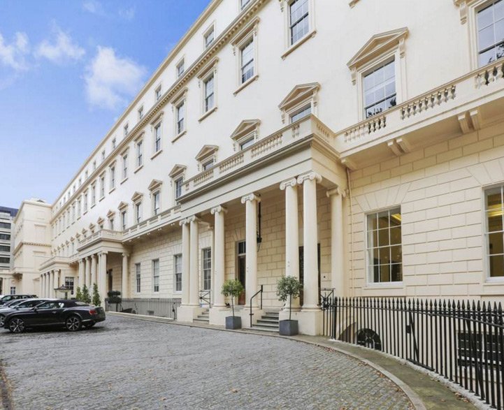 SothebysHomesP's tweet photo. Internationally Extraordinary | The Carlton House Terrace penthouse in London https://t.co/K9k3BCEw8Z https://t.co/PCvg8wo2L7